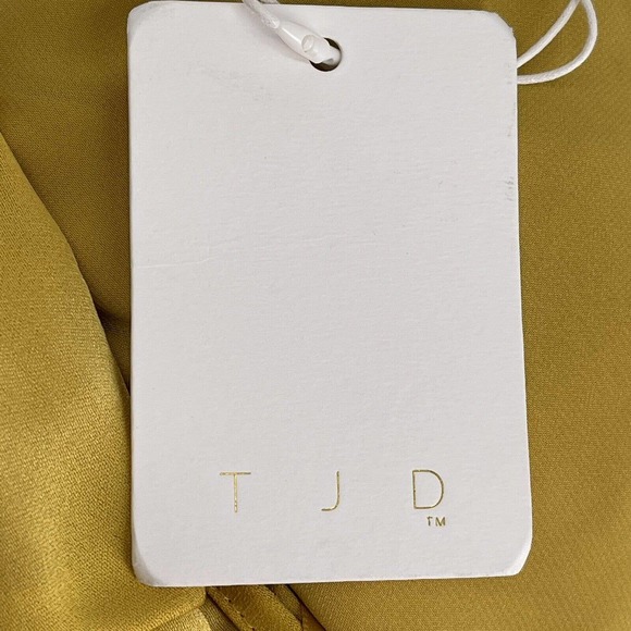 The Jetset Diaries Topaz Jumpsuit Gold Draped Neck Split Leg New Size Medium - Picture 5 of 7